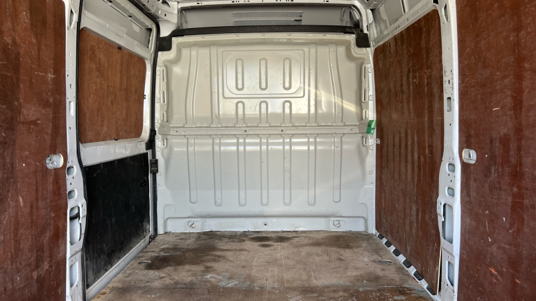 Peugeot Boxer 335 L3 Diesel 2.2 BlueHDi H2 Professional Premium+ Van 140ps